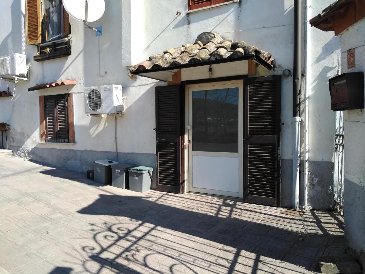 La Casa Sul Farfa Apartamento Bocchignano Exterior foto
