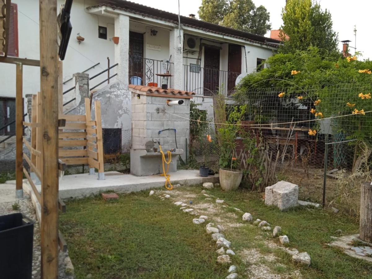 La Casa Sul Farfa Apartamento Bocchignano Exterior foto
