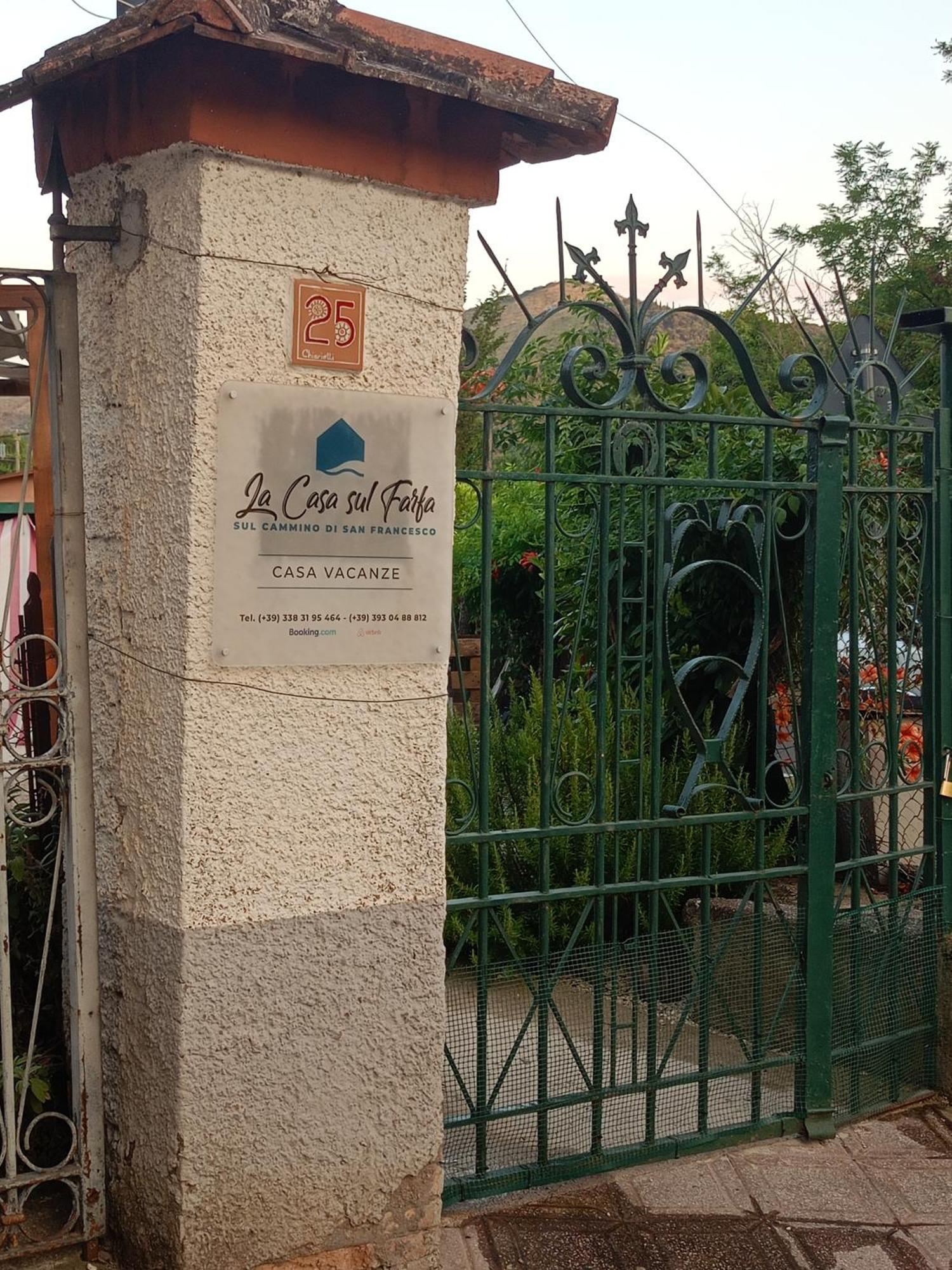 La Casa Sul Farfa Apartamento Bocchignano Exterior foto